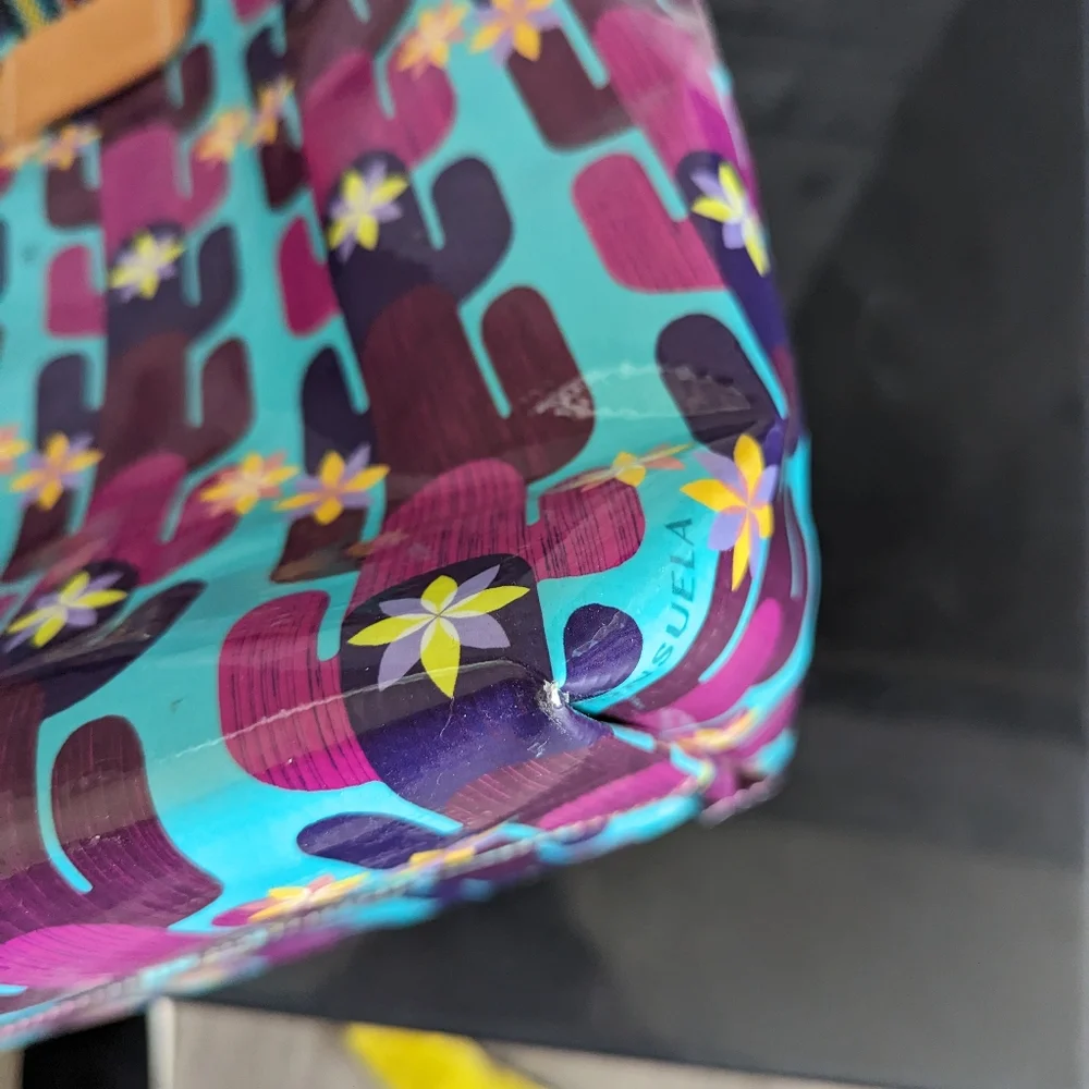 Consuela Large Zippered Tote - Twyla Legacy Cactus *RETIRED* - Picture 8 of 14
